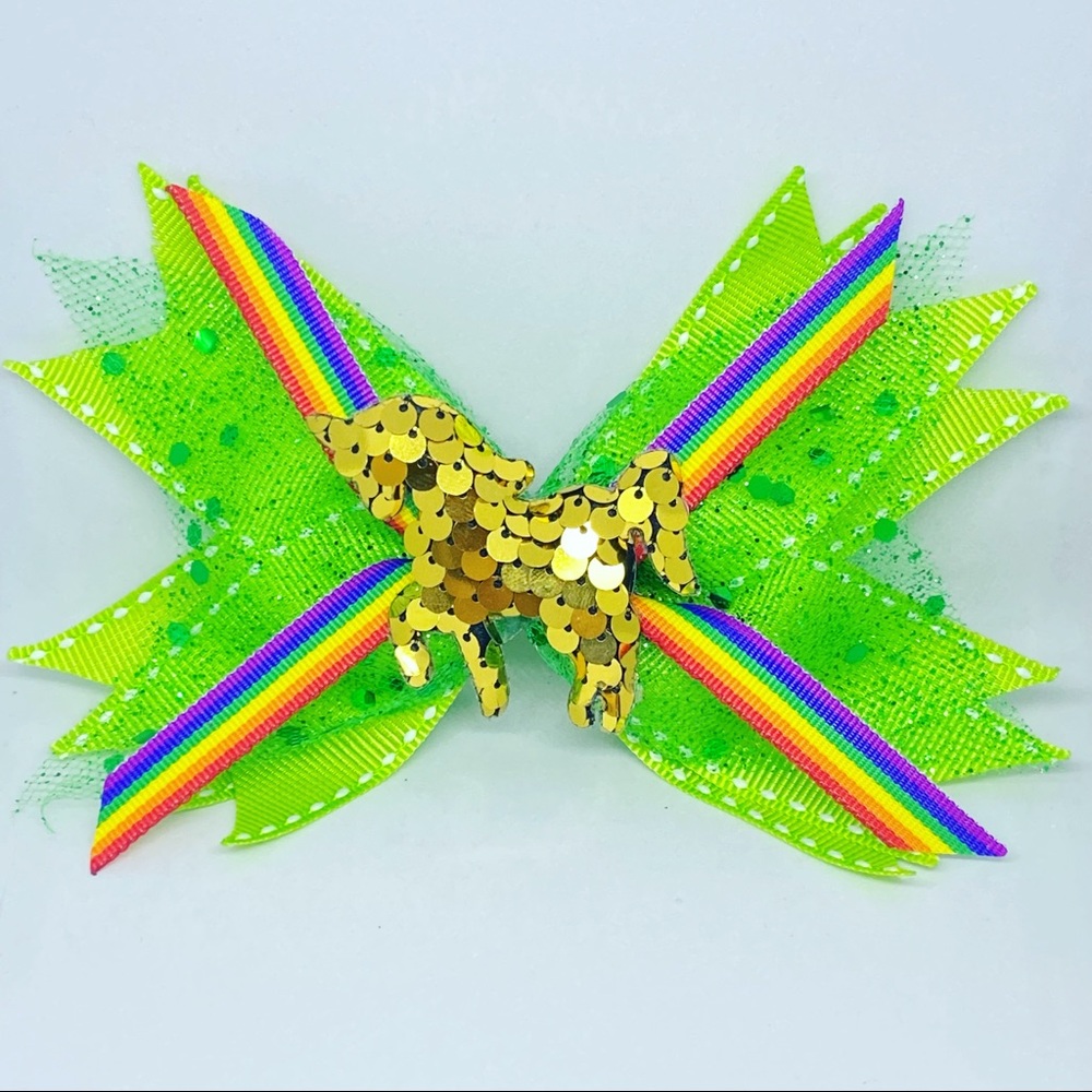 ☘️ 6” Handmade St. Patty’s Day Hair Bow 🌈